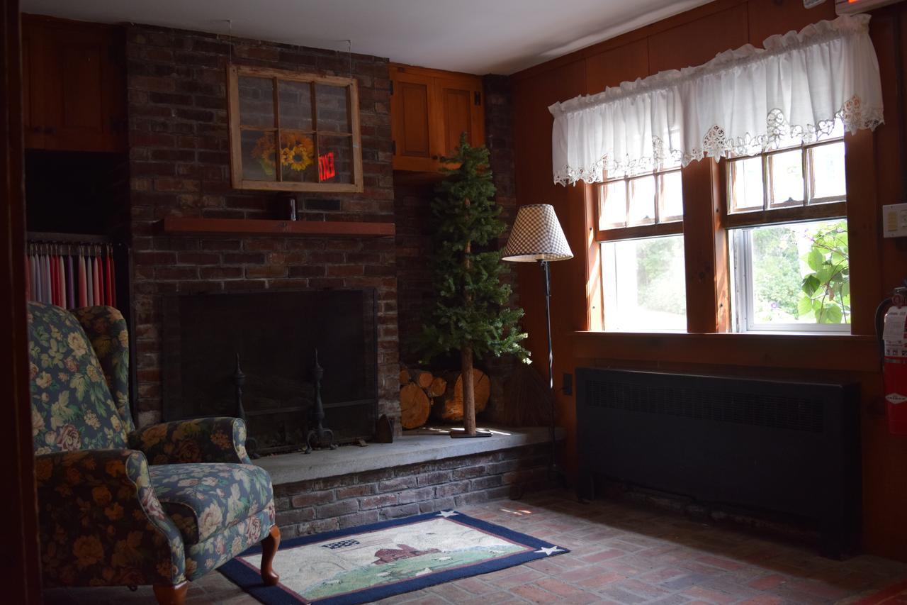 The New Hampshire Mountain Inn Wilmot Exteriör bild