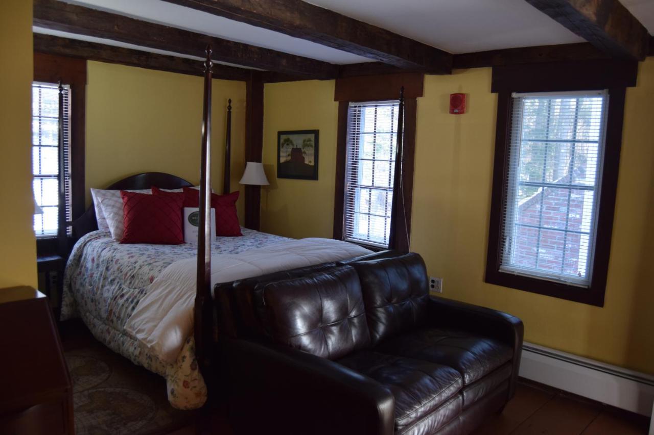 The New Hampshire Mountain Inn Wilmot Exteriör bild