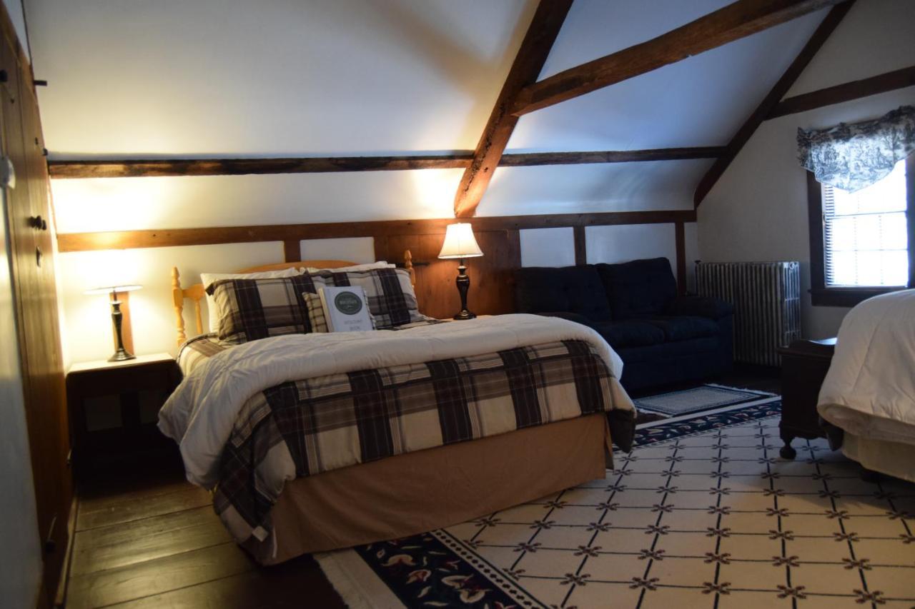 The New Hampshire Mountain Inn Wilmot Exteriör bild