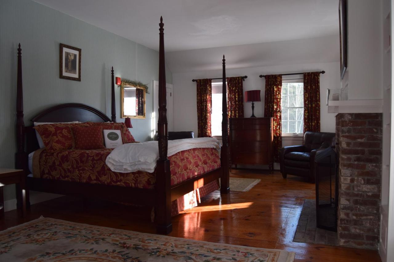 The New Hampshire Mountain Inn Wilmot Exteriör bild