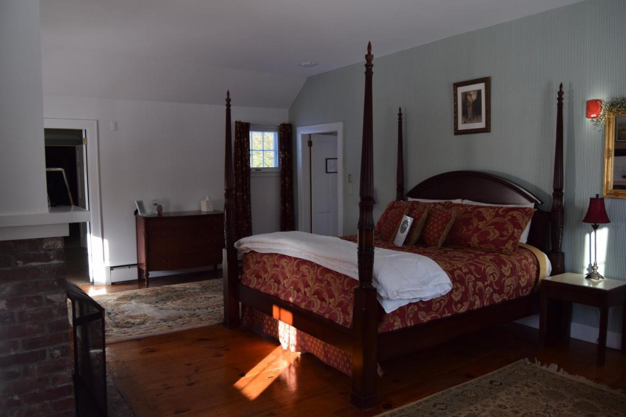 The New Hampshire Mountain Inn Wilmot Exteriör bild