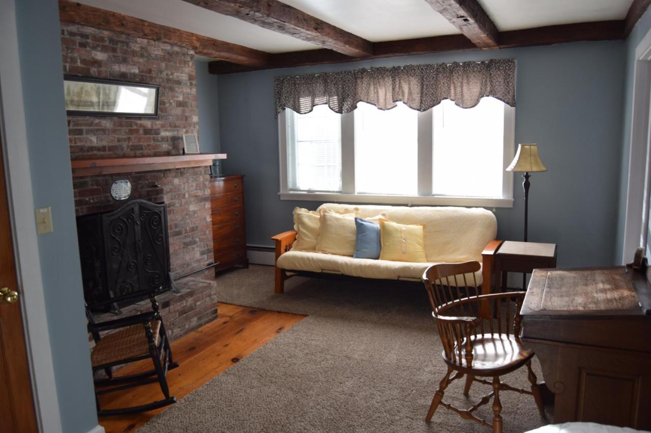 The New Hampshire Mountain Inn Wilmot Exteriör bild